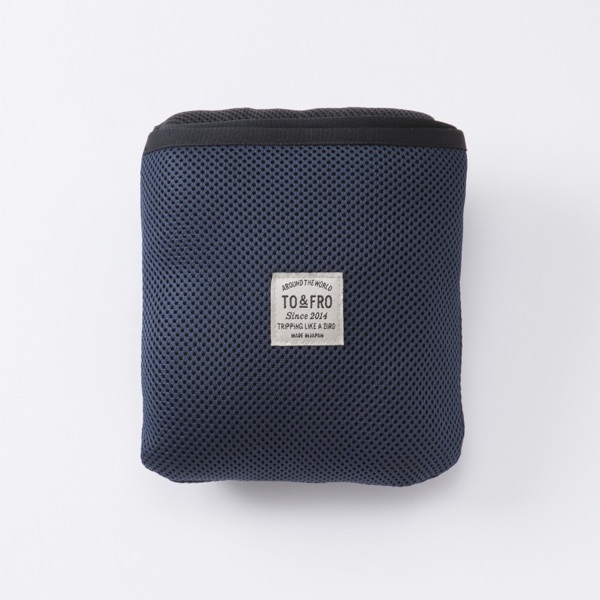 TO&FRO「 重さわずか200g」BACKPACK -ROUND-　NAVY×BLACK