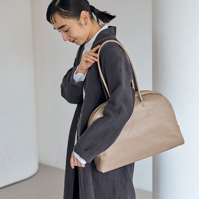 国産牛革のボストンバッグ