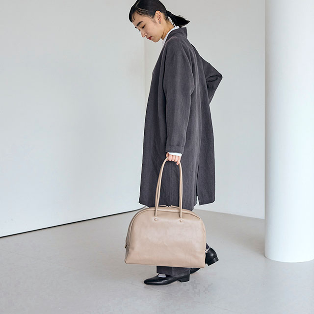 国産牛革のボストンバッグ