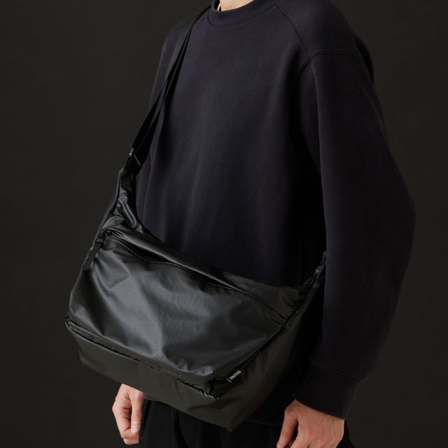 SHOULDER BAG-PREMIUM- BLACK×BLACK Synthetic Leather