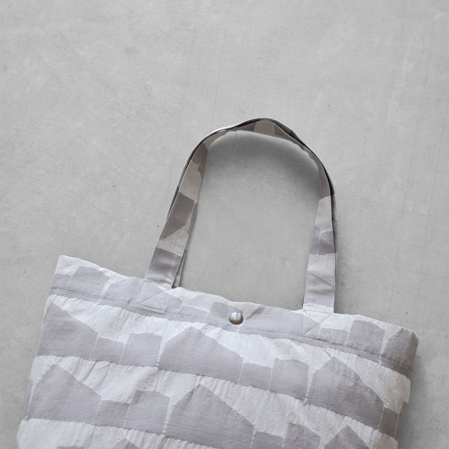 先染め朱子織シャトルジャガードトートバッグ　ライトグレー