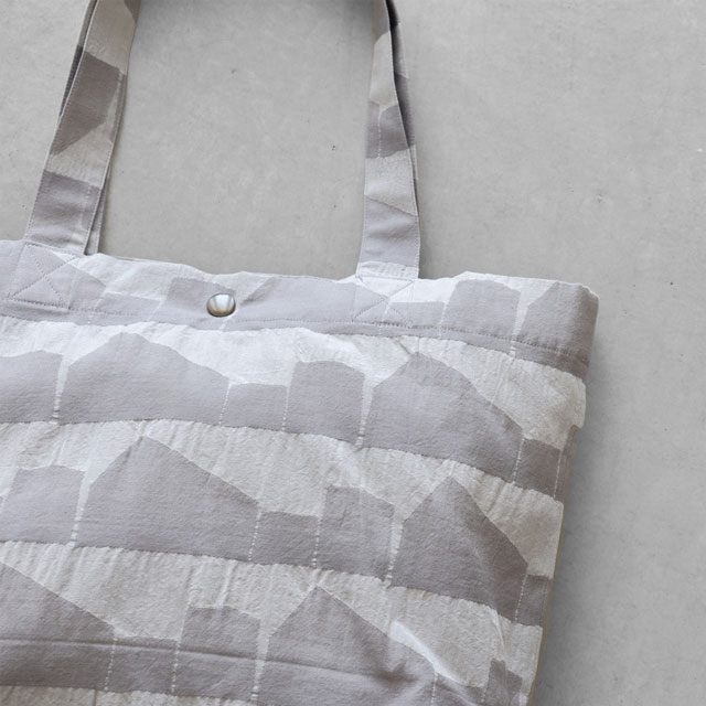 先染め朱子織シャトルジャガードトートバッグ　ライトグレー