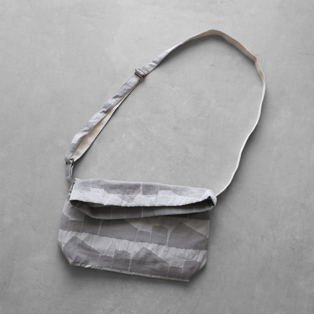 先染め朱子織シャトルジャガード2WAYミニショルダーバッグ　ライトグレー
