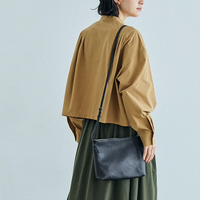 【WEB限定】Inswirl SACOCHE BAG MEDIUM