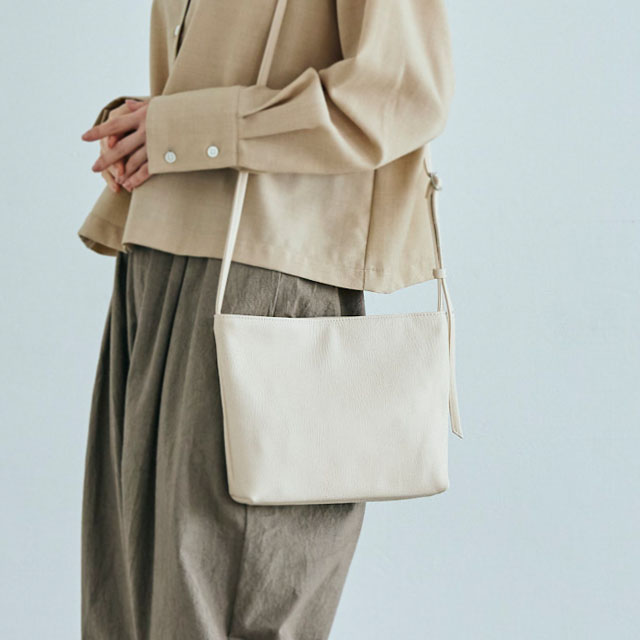 【WEB限定】Inswirl SACOCHE BAG MEDIUM