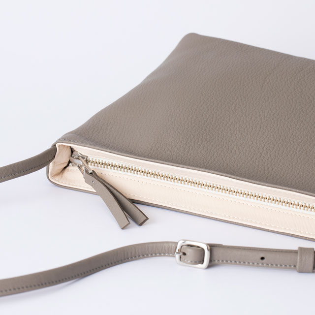 【WEB限定】Inswirl SACOCHE BAG MEDIUM