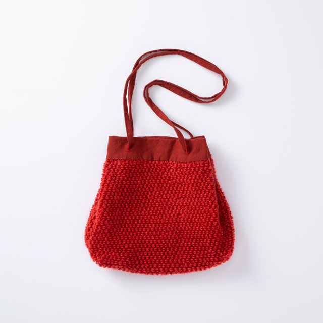 ラッセル編みの巾着バッグ