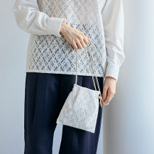 刺繍のポシェット