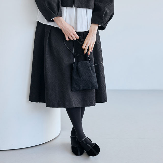 刺繍のポシェット
