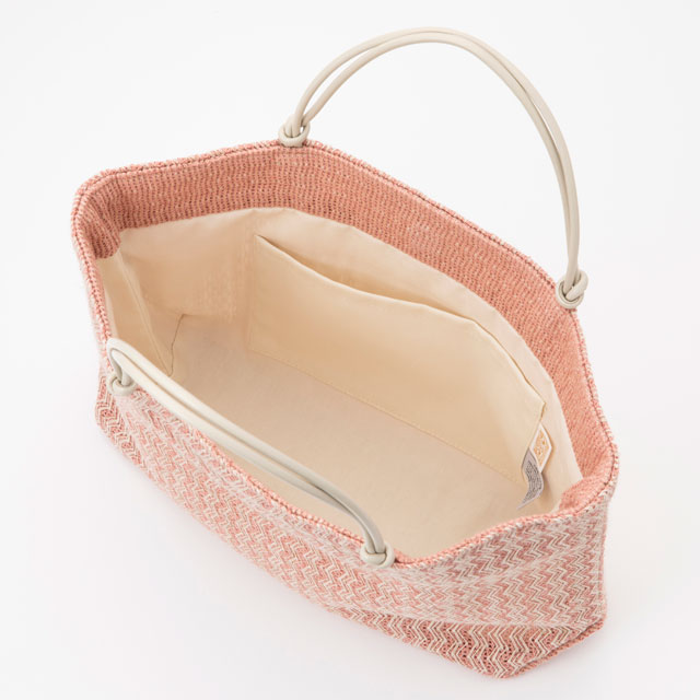 ラッセル編み横長バッグ