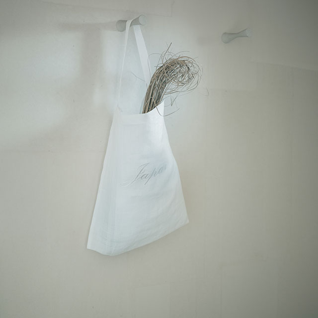 くらしの工藝布　横振刺繍　バッグ