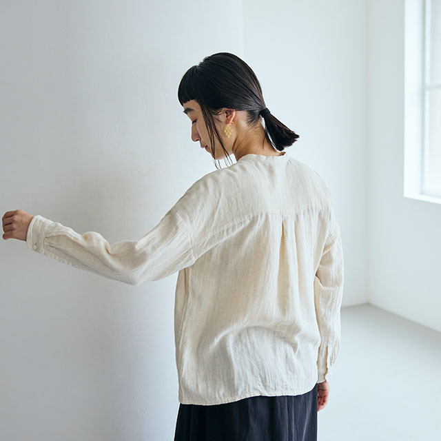 綿麻ガーゼの休日シャツ