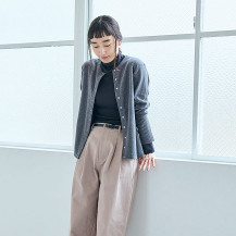 スナップホックのカーディガン