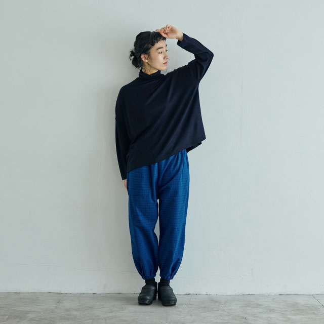 ウールのタートルワイドプルオーバー