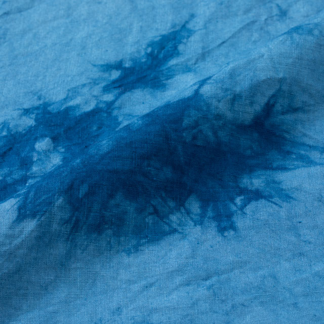 ムラ染めの麻布Ｔシャツ　藍×薄藍【アウトレット2023AW】