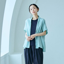 麻の皺(しわ)　羽織ブラウス