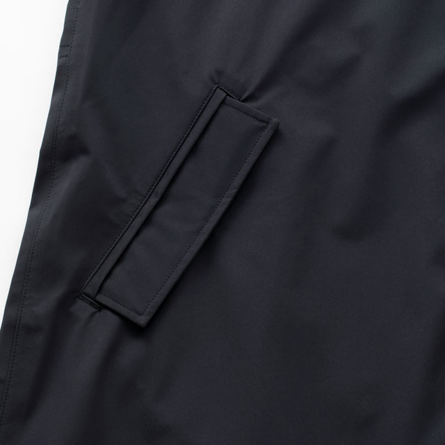 HIGH-PERFORMANCE WATERPROOF COAT BLACK M-L
