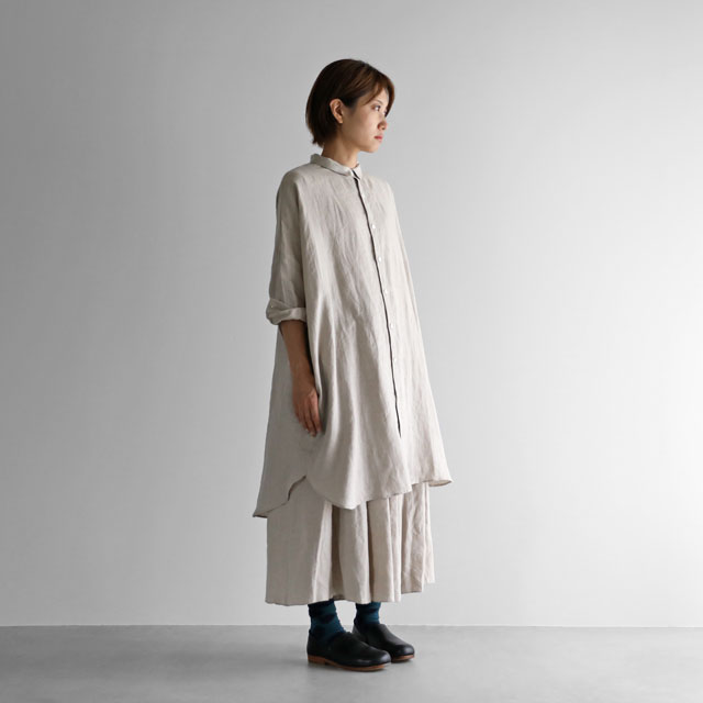 シャトルリネンロングシャツ　きなり　フリーサイズ