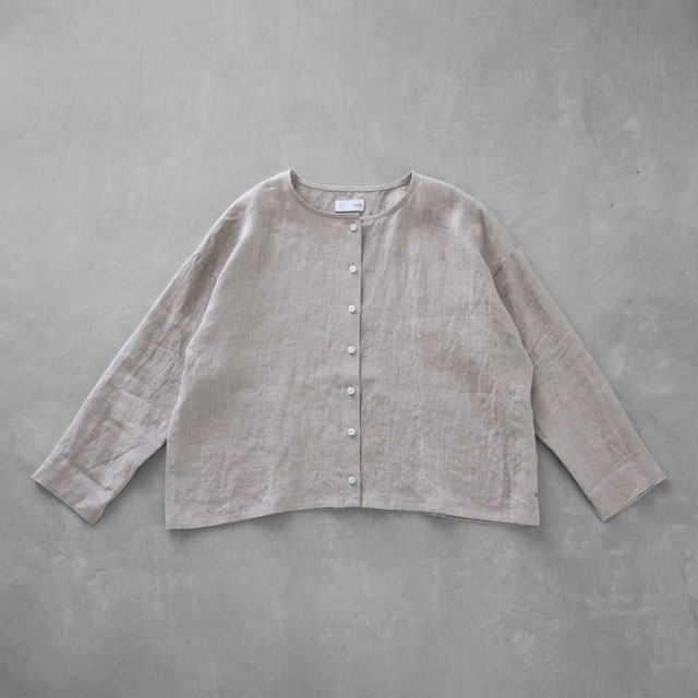 シャトルリネンショートカーディガン　きなり　フリーサイズ