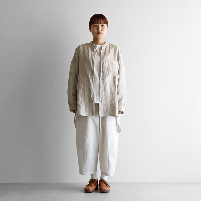シャトルリネンバンドカラーオーバーシャツ　きなり　フリーサイズ