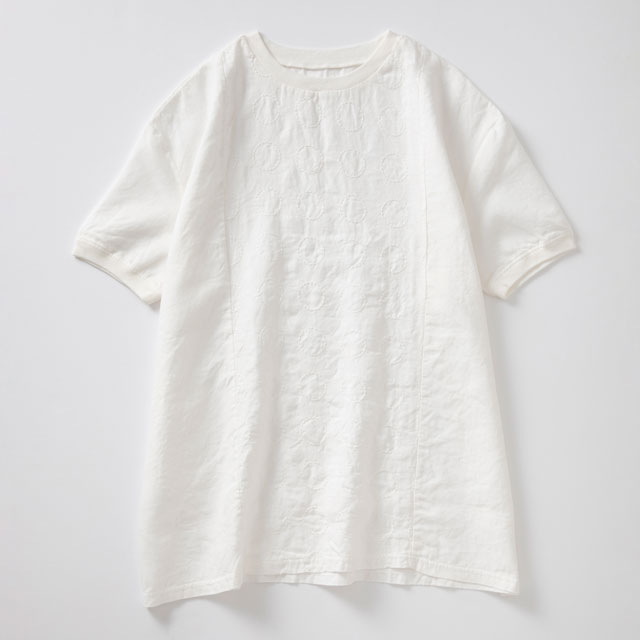 丸紋刺繍の麻布Ｔシャツチュニック	白