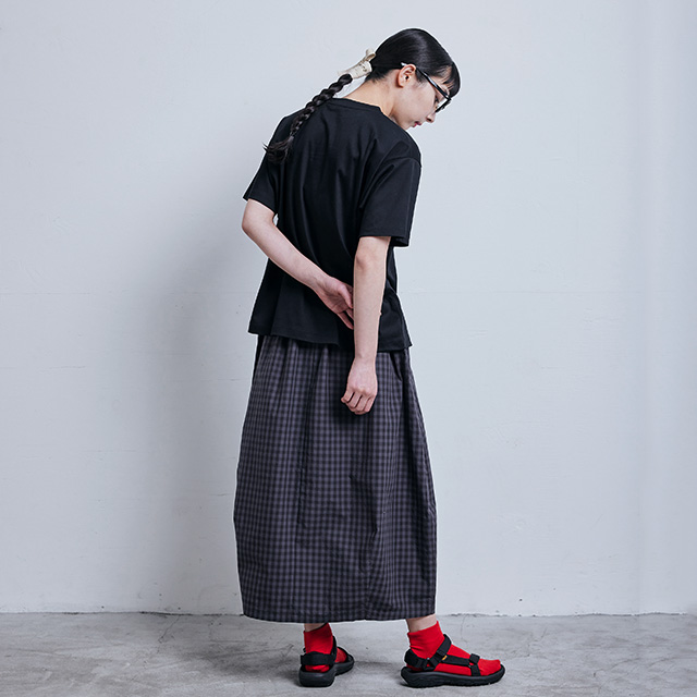 【WEB限定】布ぬのTシャツ　ラッセル編み　茶/黒　M
