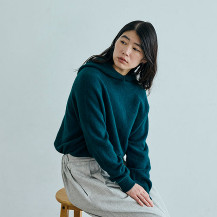 ウールフォックスのライトニットパーカー