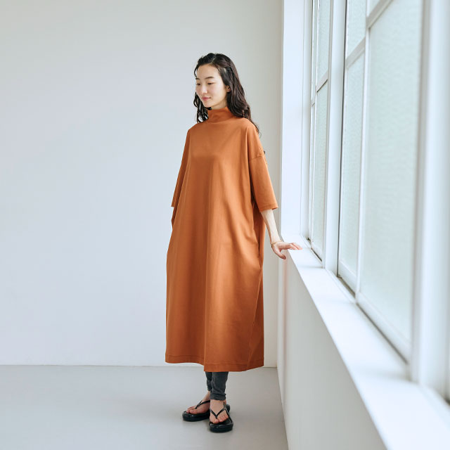 強撚綿のワイドワンピース 七分袖　茶【お求めやすくなりました】