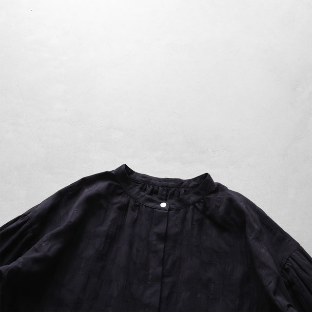 柄二重織シャトルジャガードバルーンスリーブワイドブラウス ブラック F