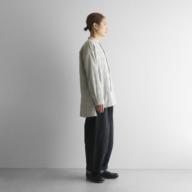 柄二重織シャトルジャガードバンドカラーオーバーシャツ ミストグレー ユニセックス