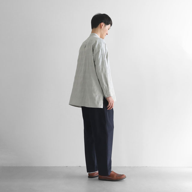 柄二重織シャトルジャガードバンドカラーオーバーシャツ ミストグレー ユニセックス