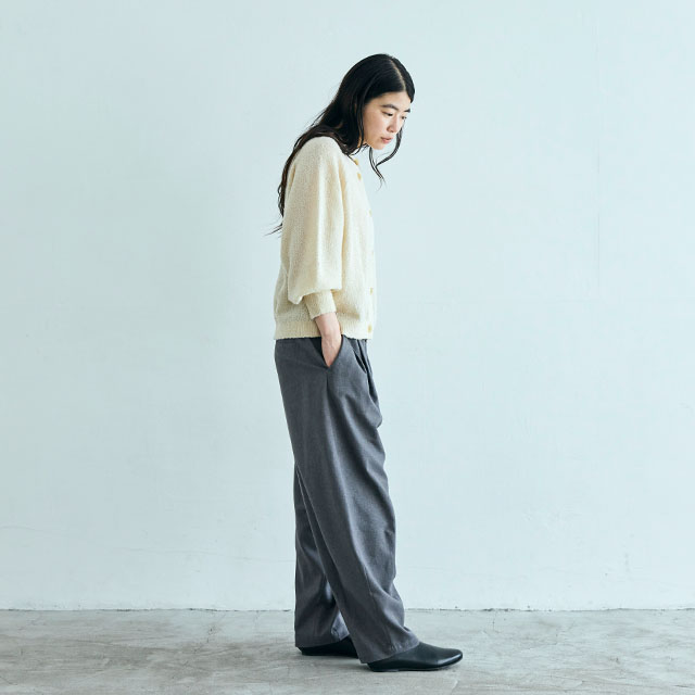 防縮ウールのブークレヤーンカーディガン