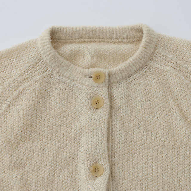 防縮ウールのブークレヤーンカーディガン