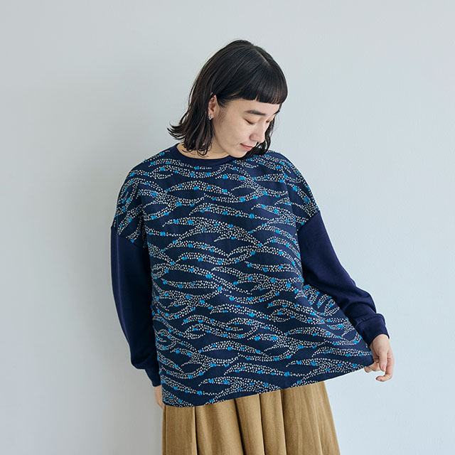 めぐり布 後ろボタンカットソー