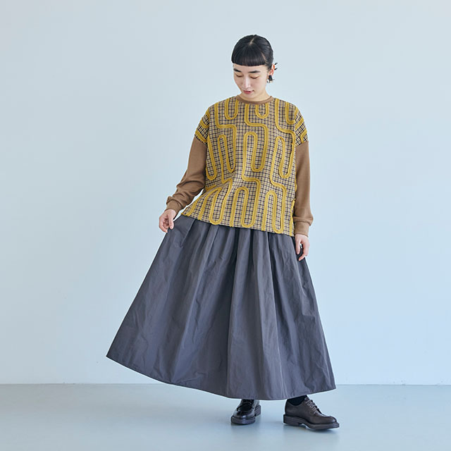 めぐり布 後ろボタンカットソー