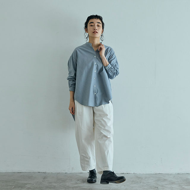 やわらかネルのバックギャザーブラウス