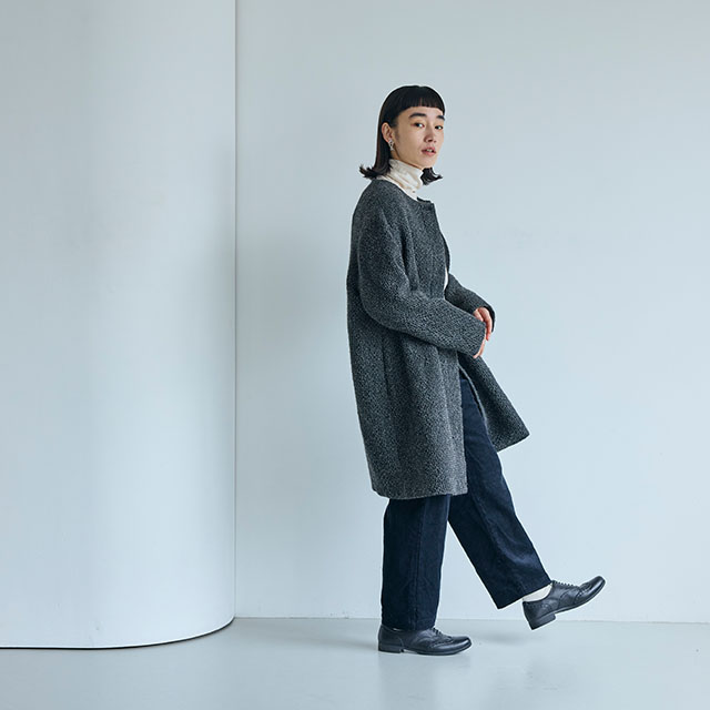 ウールアルパカのワッフル織コート