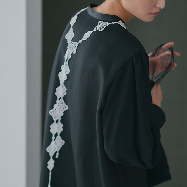 リネンコットンとサテンのワンピース