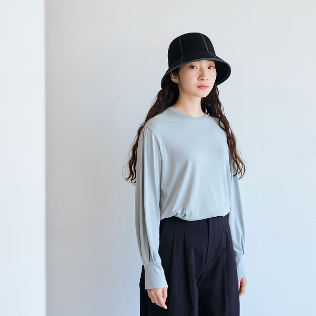 綿カシミヤのタック袖プルオーバー