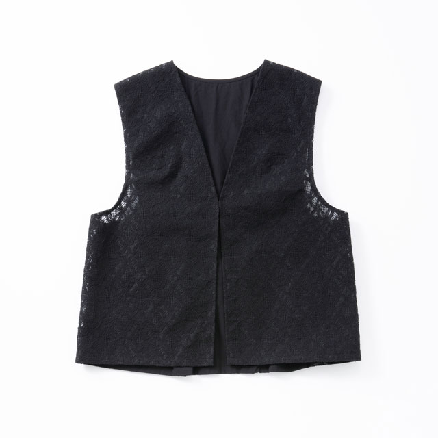 刺繍のベスト