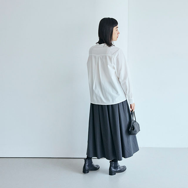 刺繍のブラウス