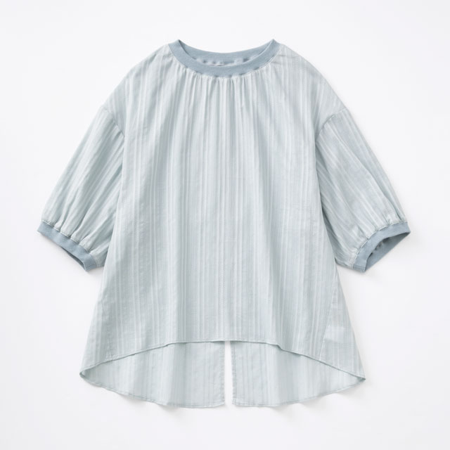 からみ織のプルオーバー