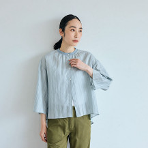 からみ織の羽織りブラウス