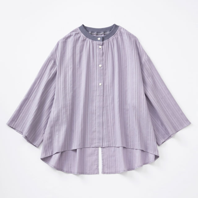 からみ織の羽織りブラウス