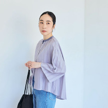 からみ織の羽織りブラウス