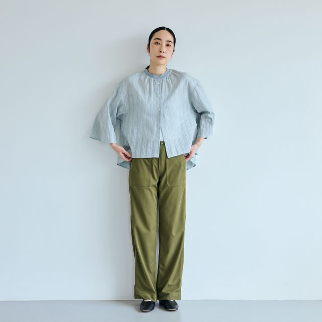 からみ織の羽織りブラウス