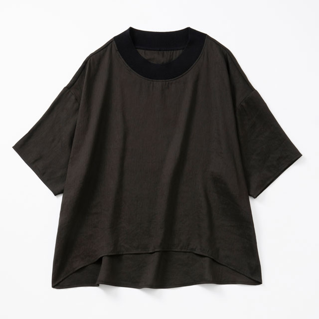 とろみ麻のＴシャツ
薄茶