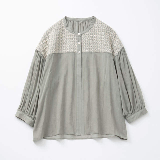 ラッセル編みの羽織りブラウス