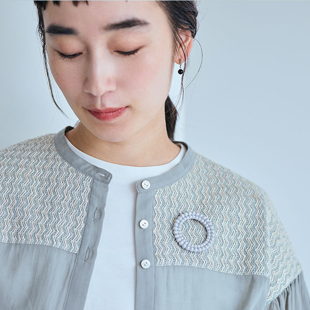 ラッセル編みの羽織りブラウス