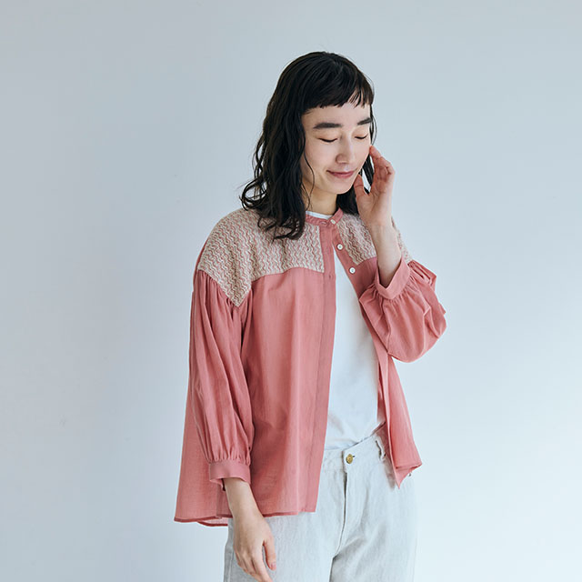 ラッセル編みの羽織りブラウス